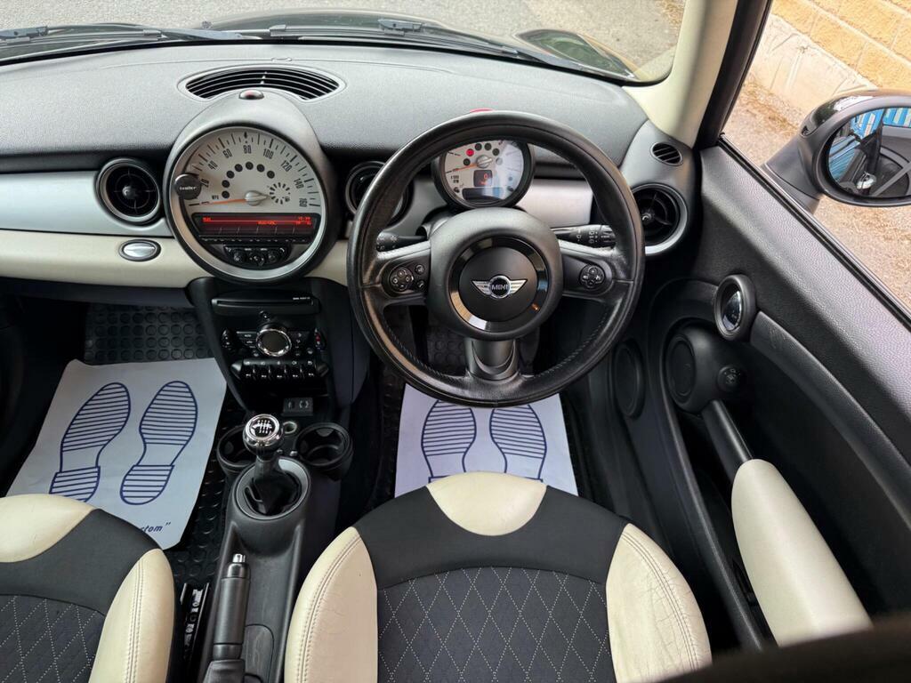 Mini Clubman Cooper D White #18