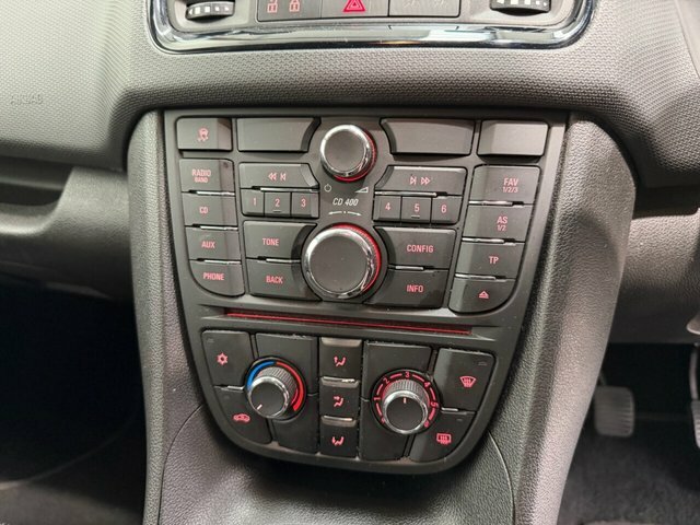 Vauxhall Meriva Tech Line White #39