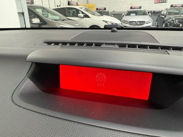 Vauxhall Meriva Tech Line White #45