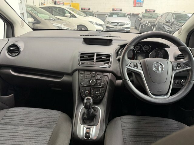 Vauxhall Meriva Tech Line White #42