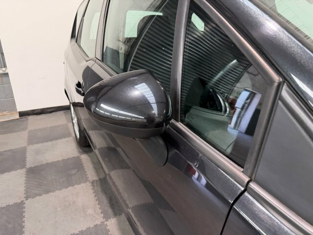 Vauxhall Meriva Tech Line White #57