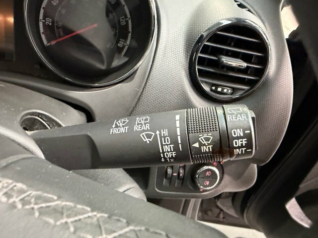 Vauxhall Meriva Tech Line White #36