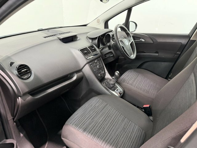 Vauxhall Meriva Tech Line White #19