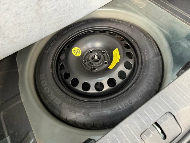Vauxhall Meriva Tech Line White #15