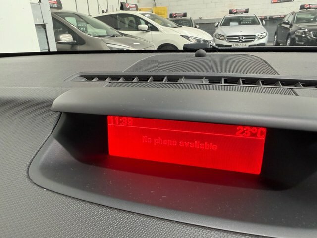 Vauxhall Meriva Tech Line White #48