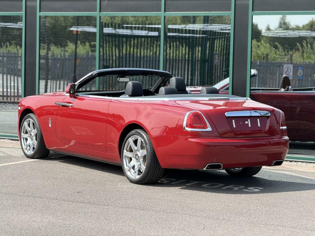 Rolls-Royce Dawn 6.6 V12 Red