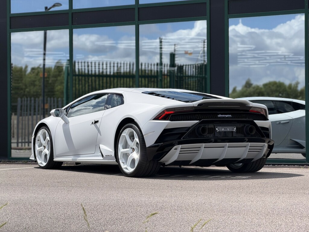 Lamborghini Huracan 5.2 V10 Lp 640-4 Evo White
