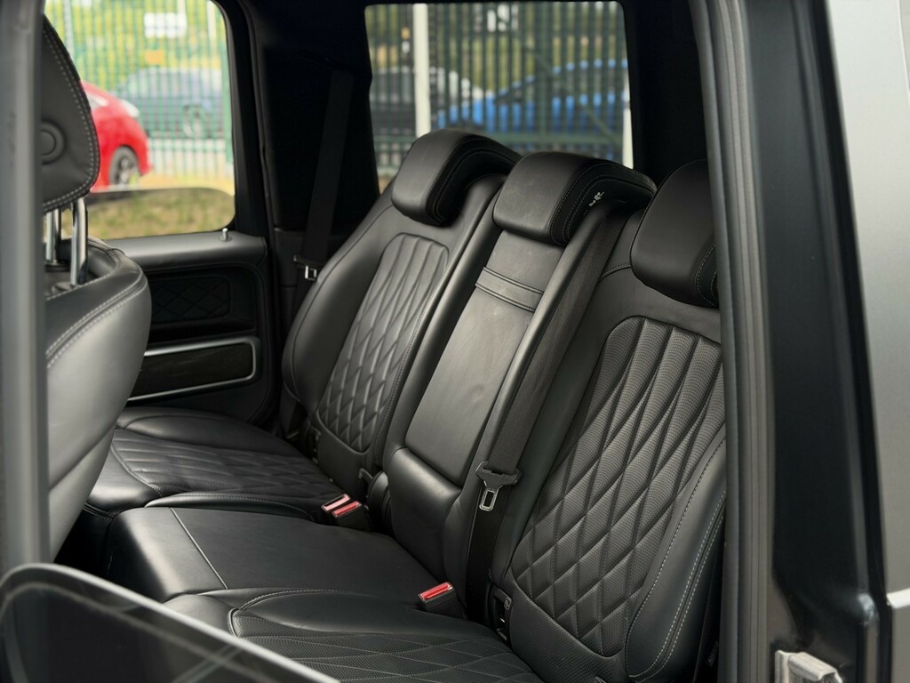 Mercedes-Benz G Class 4.0L 4.0 V8 Biturbo Amg Carbon Edition Suv Pet Black #61