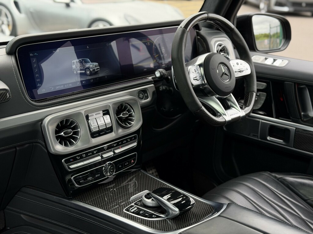 Mercedes-Benz G Class 4.0L 4.0 V8 Biturbo Amg Carbon Edition Suv Pet Black #37