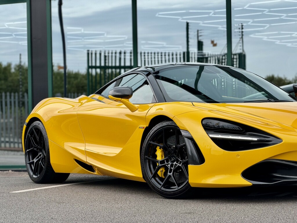 McLaren 720S Performance Black #11