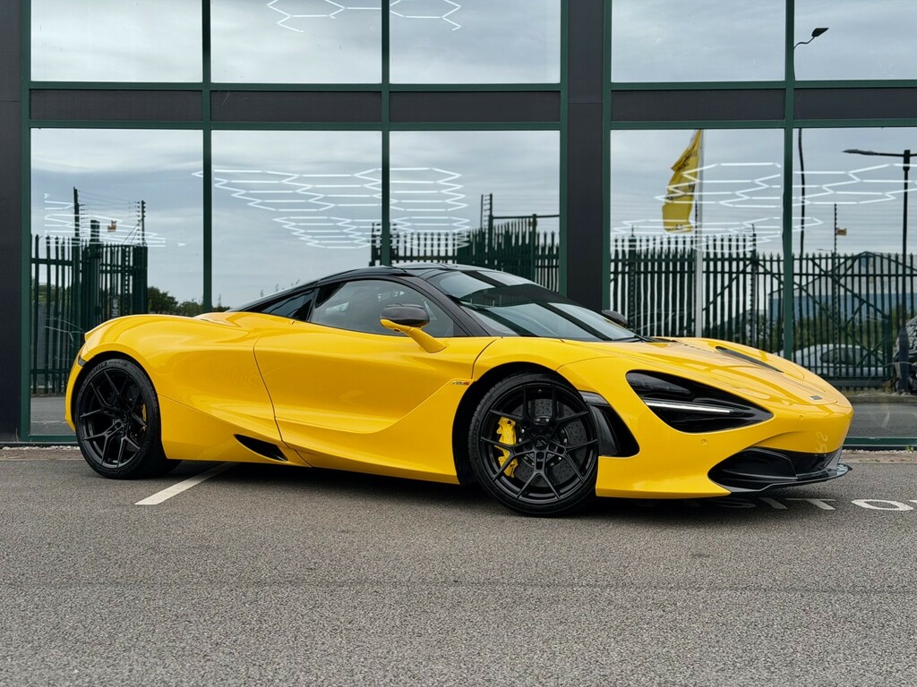 McLaren 720S Performance Black #12