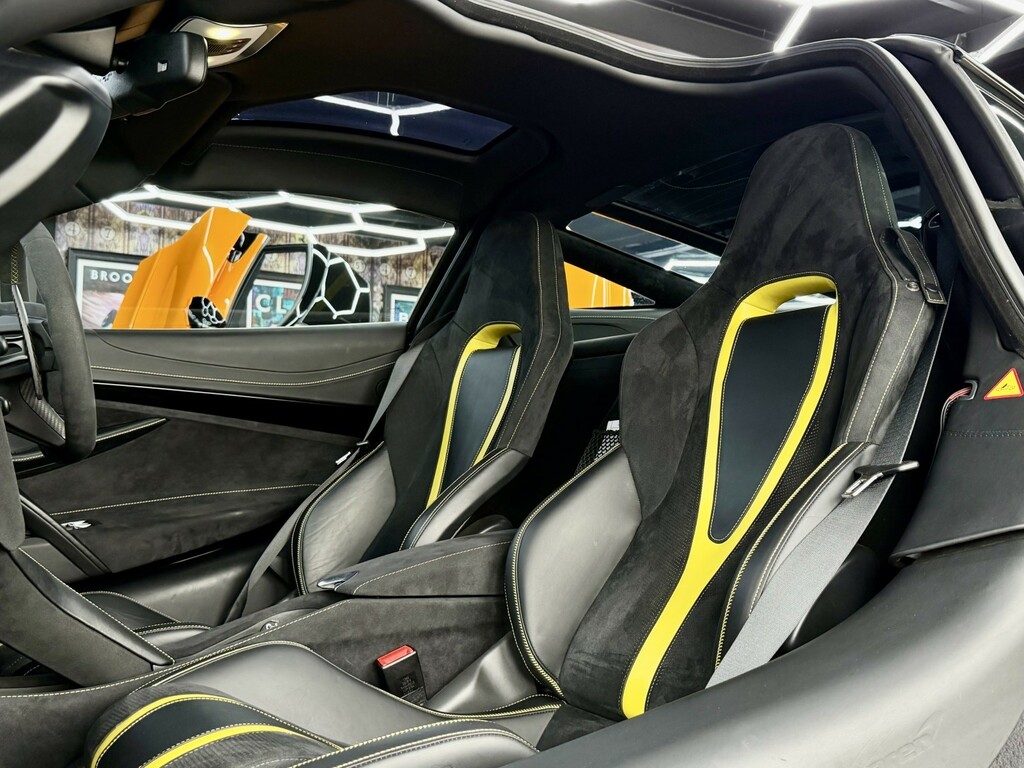 McLaren 720S Performance Black #45