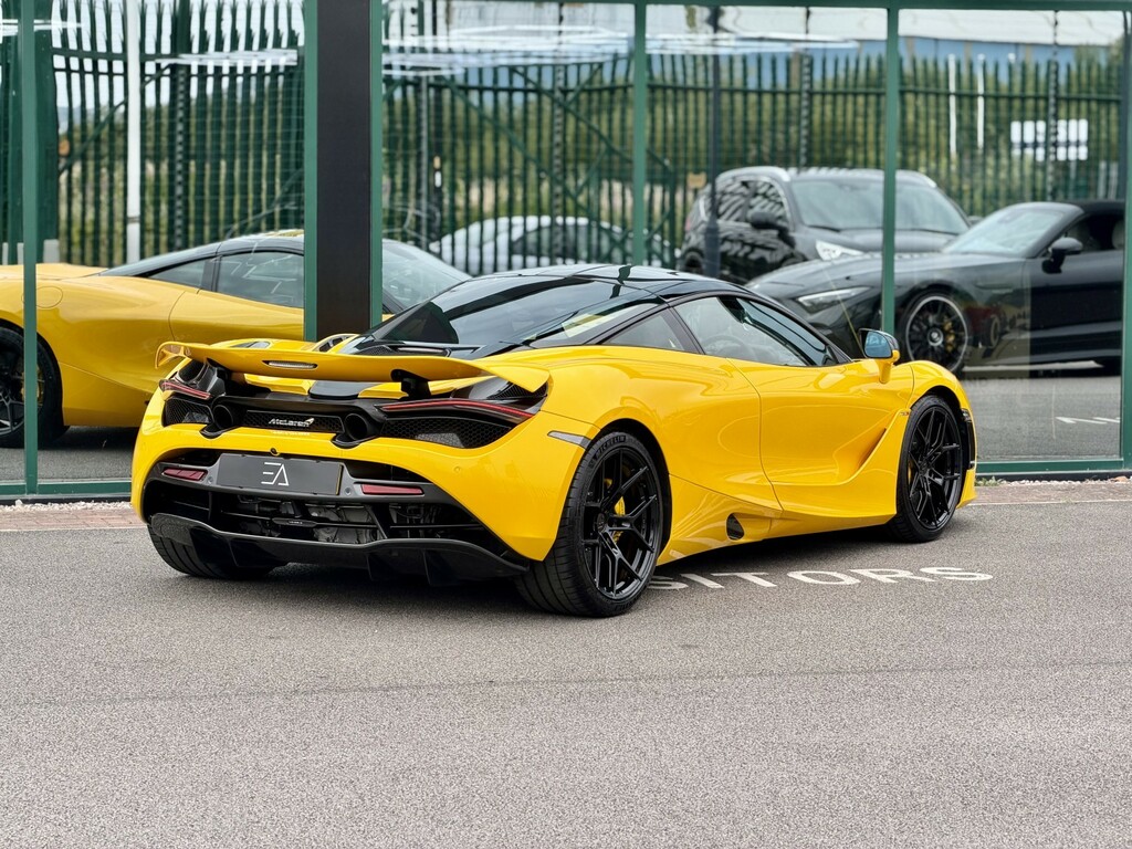McLaren 720S Performance Black #36