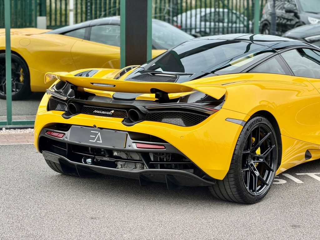 McLaren 720S Performance Black #35