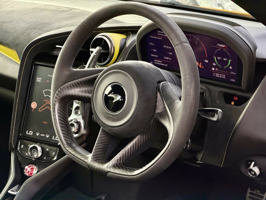 McLaren 720S Performance Black #41