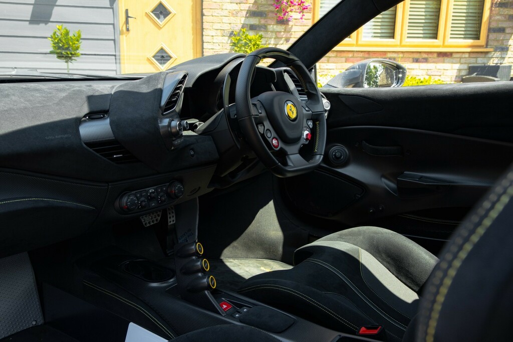 Ferrari 488 Pista 3.9T V8 Spider F1 Dct Euro 6 Ss Black #90