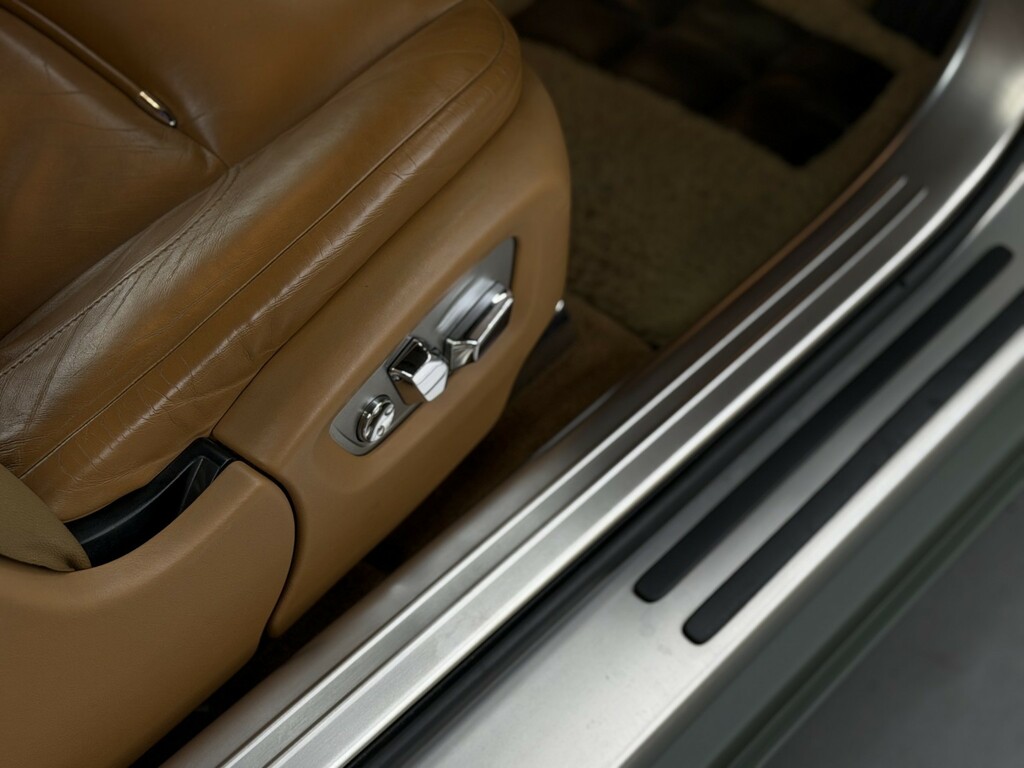 Rolls-Royce Wraith 6.6 V12 Coupe Euro 6 624 Bhp Silver #37