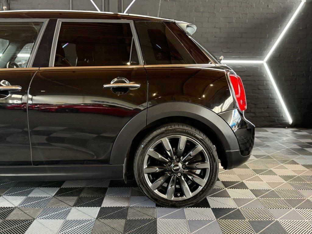 Mini Hatch 1.5L Cooper Black #4