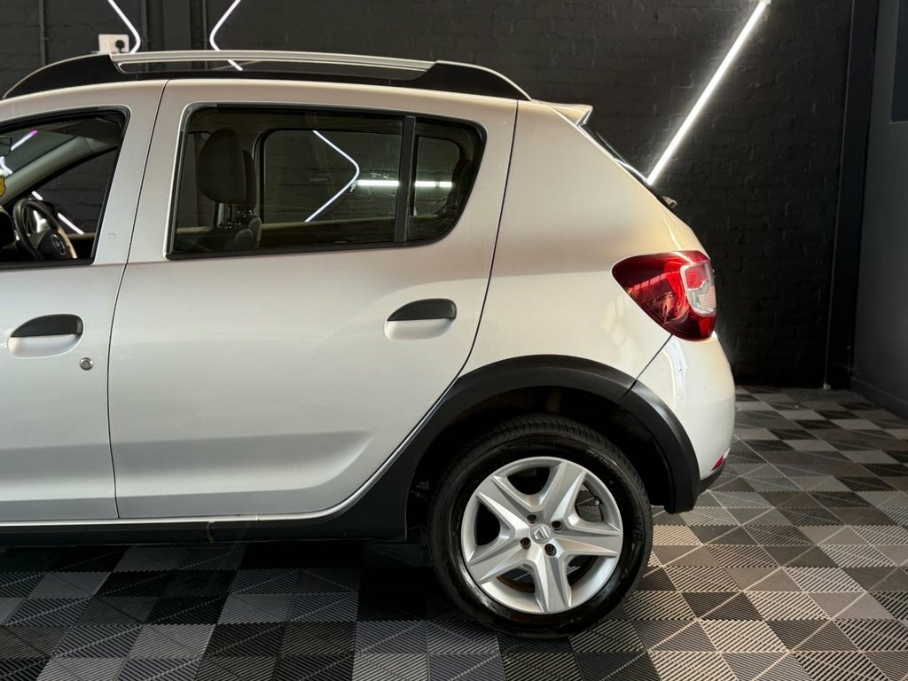 Dacia Sandero Stepway 1.5L Ambiance SE64DRX Silver #5