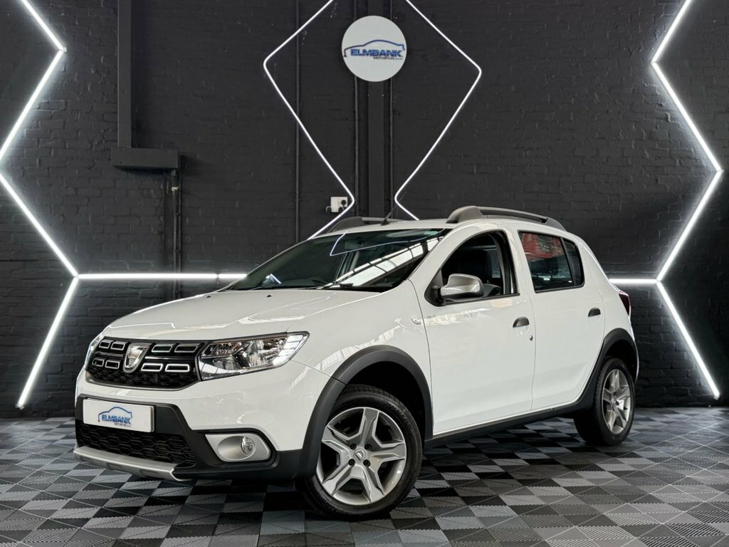 Dacia Sandero Stepway 0.9L Essential White