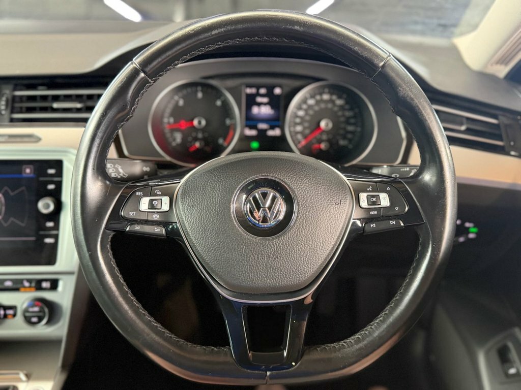 Volkswagen Passat 1.5 Tsi Evo 150 Se Business Grey #12