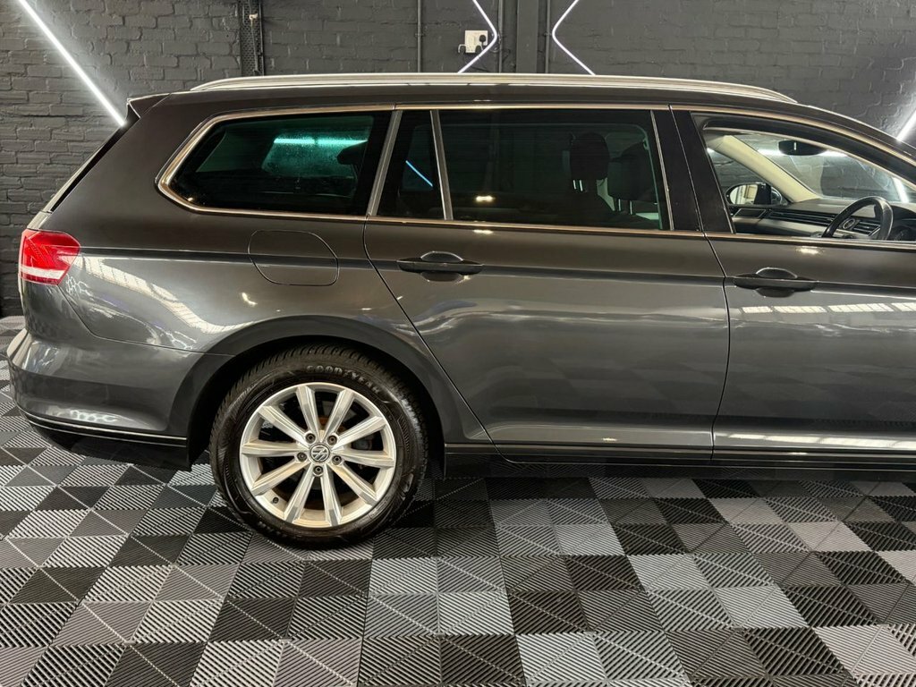 Volkswagen Passat 1.5 Tsi Evo 150 Se Business Grey #25