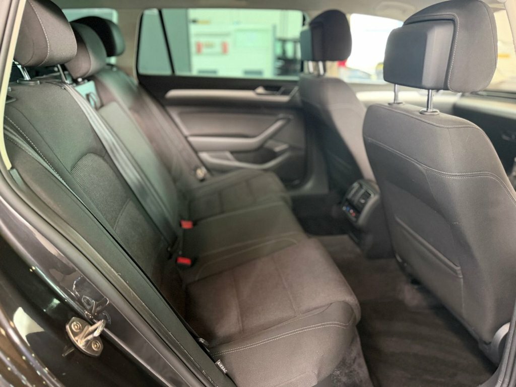 Volkswagen Passat 1.5 Tsi Evo 150 Se Business Grey #33
