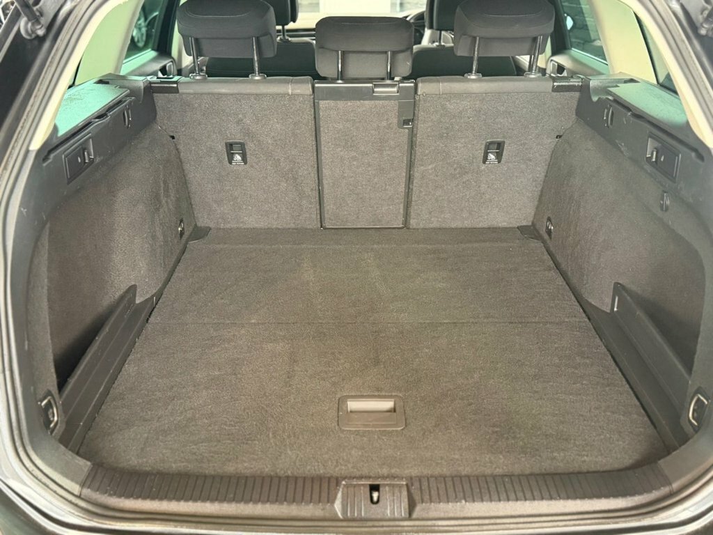 Volkswagen Passat 1.5 Tsi Evo 150 Se Business Grey #13