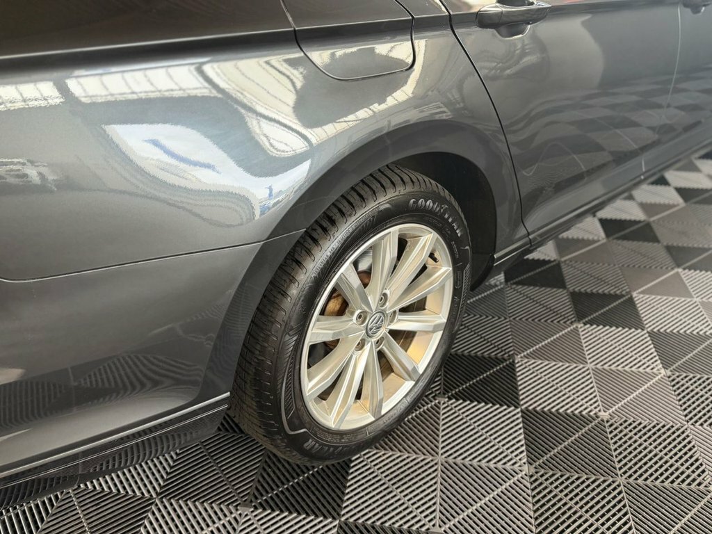 Volkswagen Passat 1.5 Tsi Evo 150 Se Business Grey #26