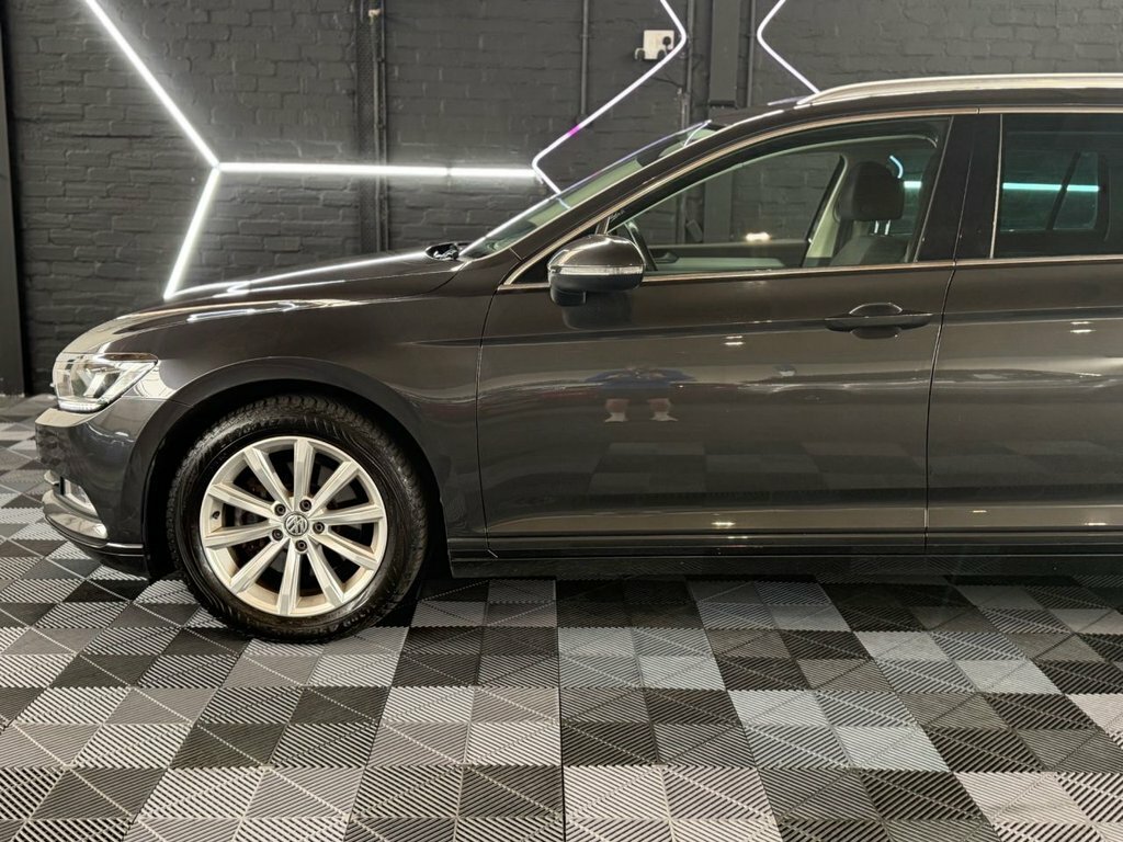 Volkswagen Passat 2L Se Business Grey #3