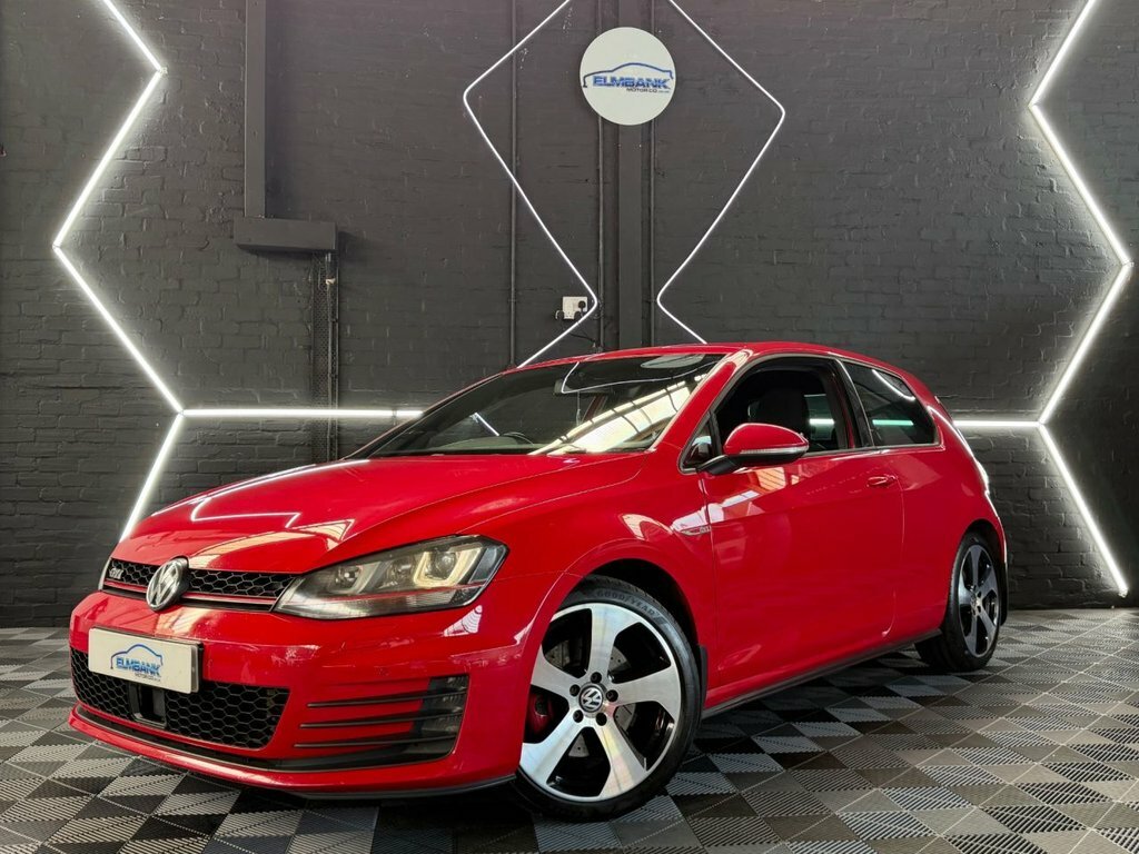 Volkswagen Golf 2L Gti DE14KTL Red #2