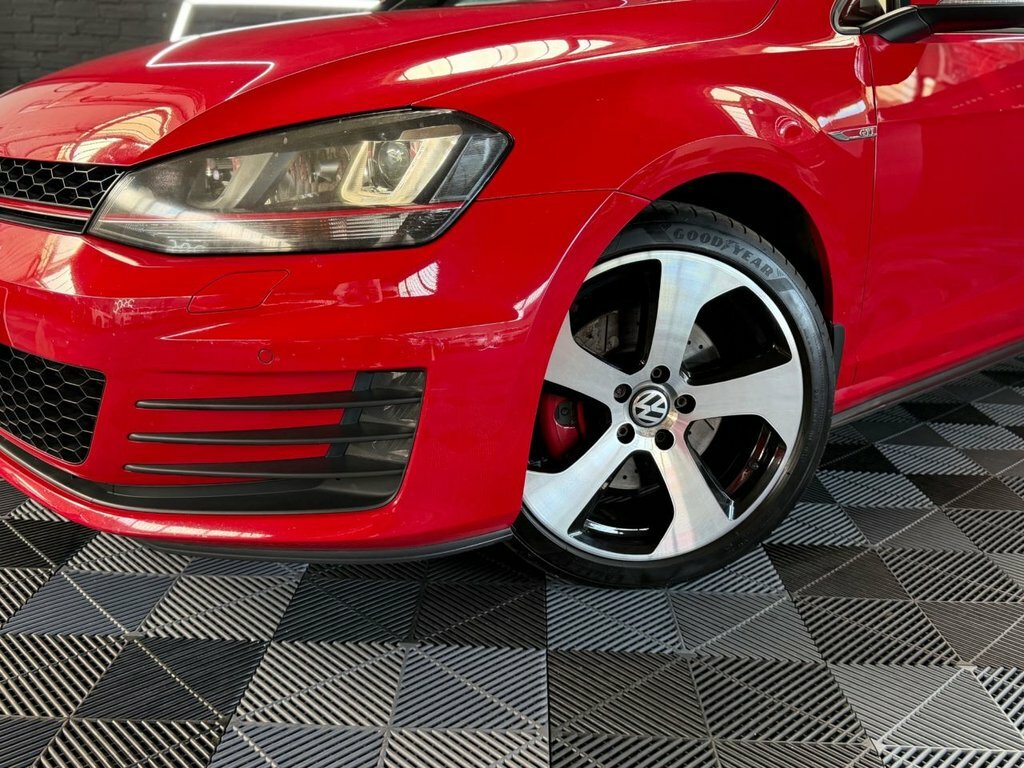 Volkswagen Golf 2L Gti DE14KTL Red #6