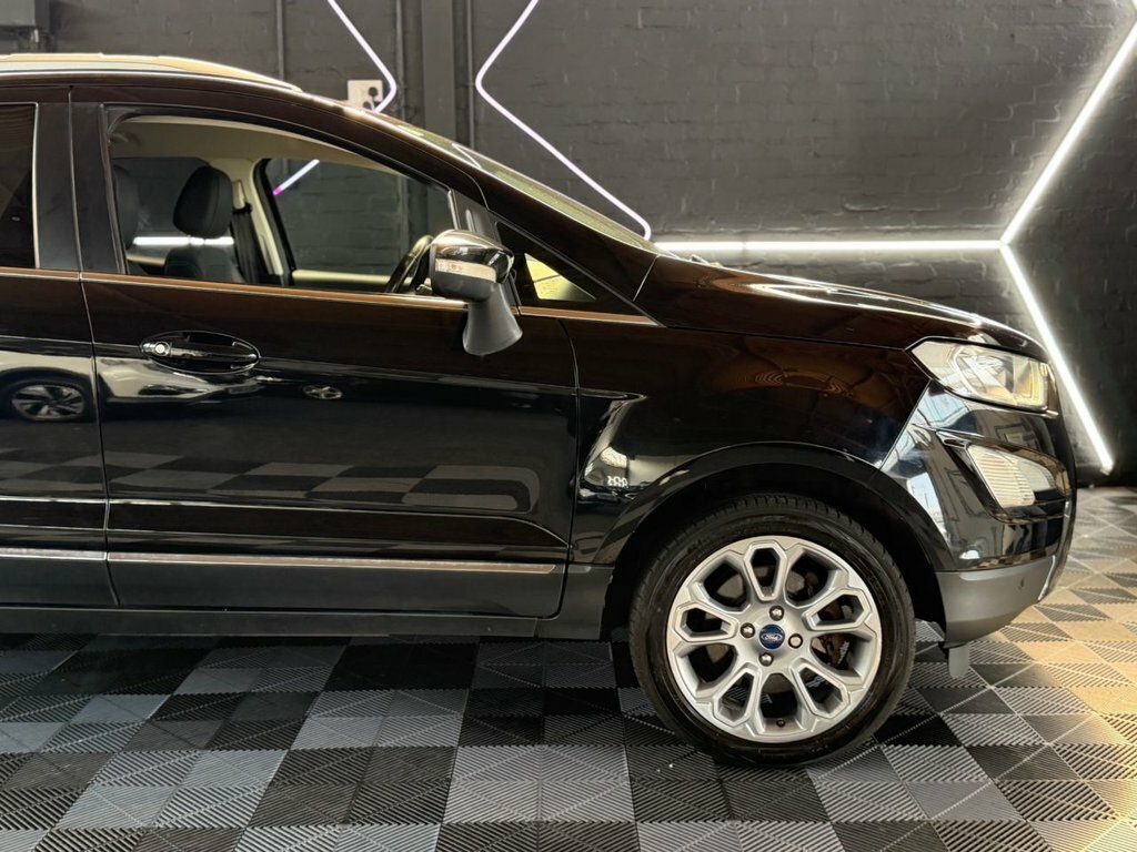 Ford Ecosport Hatchback Orange #27
