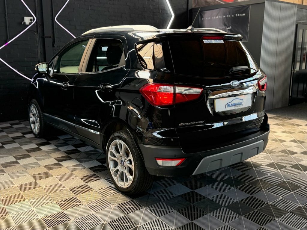 Ford Ecosport Hatchback Orange #20