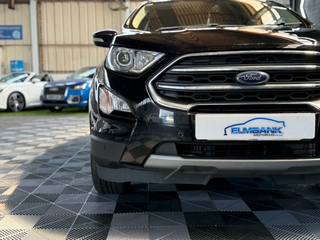 Ford Ecosport Hatchback Orange #31