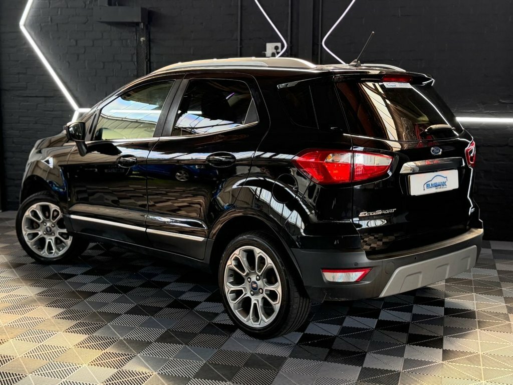 Ford Ecosport Hatchback Orange #8