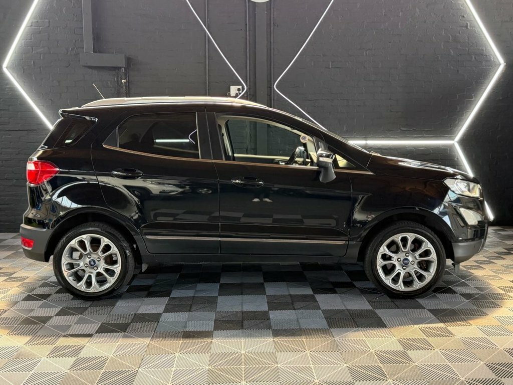 Ford Ecosport Hatchback Orange #21
