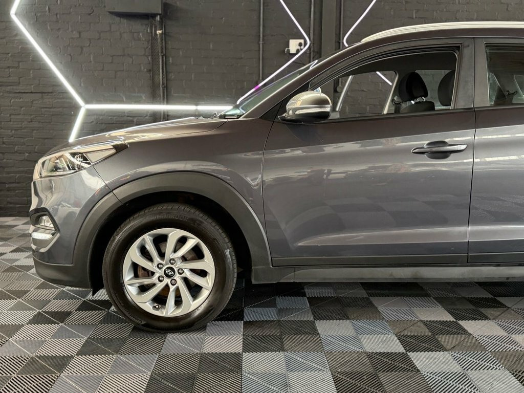 Hyundai Tucson 1.7L Se Nav ST66HJU Grey #5