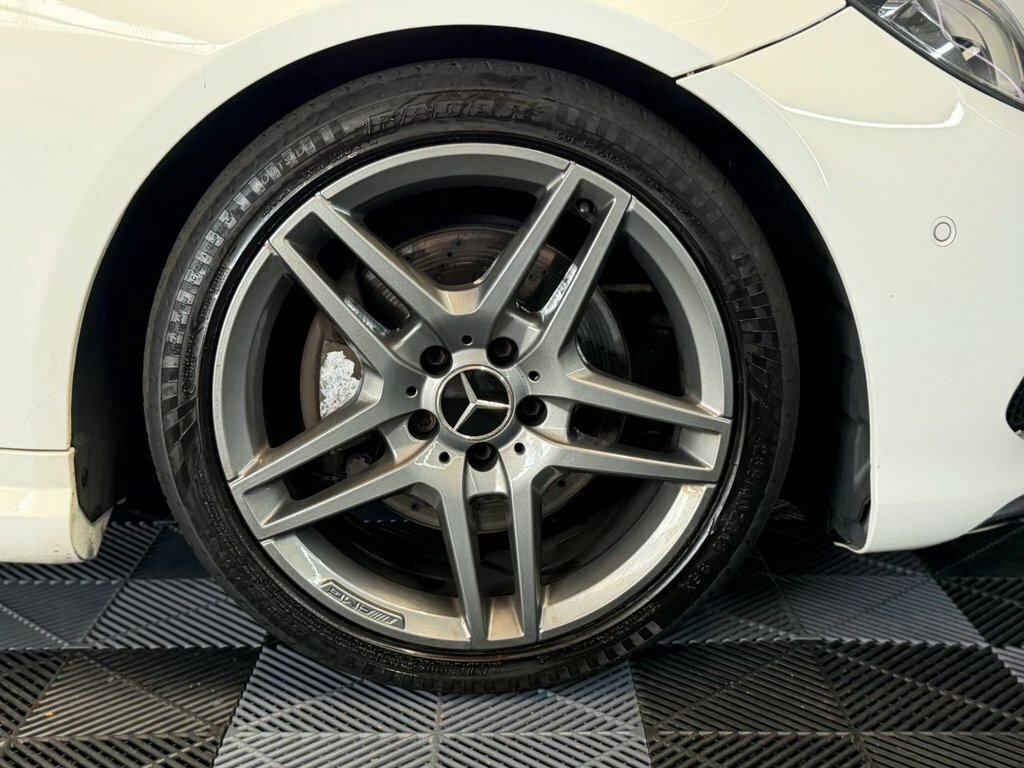 Mercedes-Benz E Class E350 V6 Bluetec Amg Sport White #28