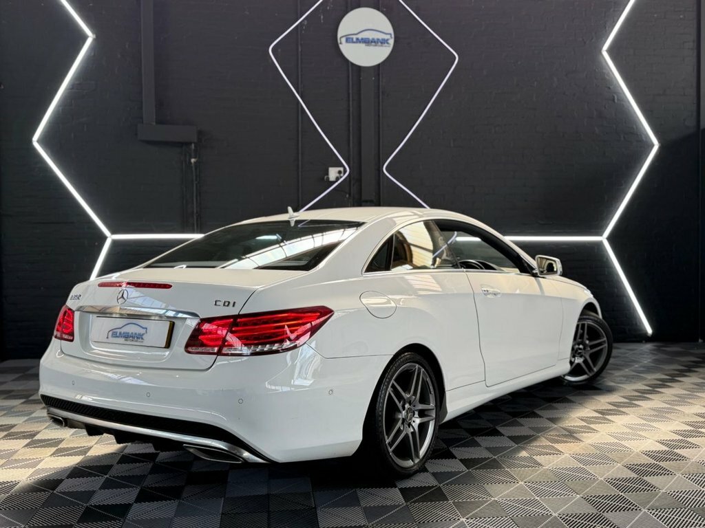 Mercedes-Benz E Class E350 V6 Bluetec Amg Sport White #30