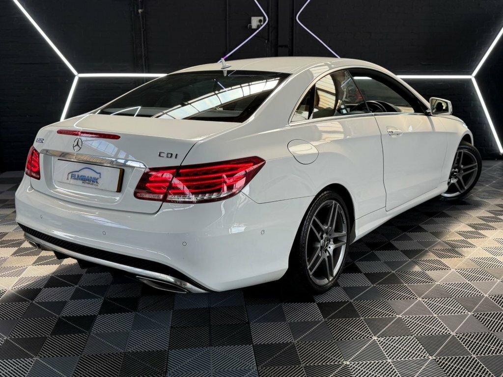 Mercedes-Benz E Class E350 V6 Bluetec Amg Sport White #32