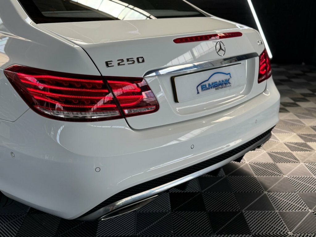 Mercedes-Benz E Class E350 V6 Bluetec Amg Sport White #11