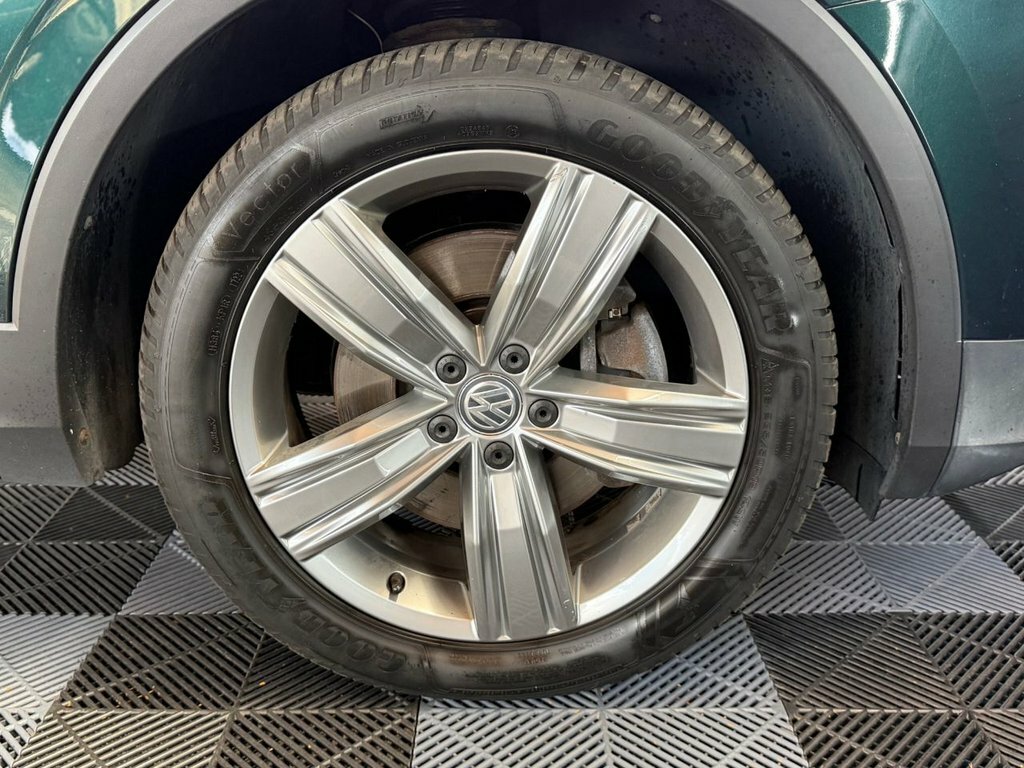 Volkswagen Tiguan 2L Sel VE67XMM Green #4