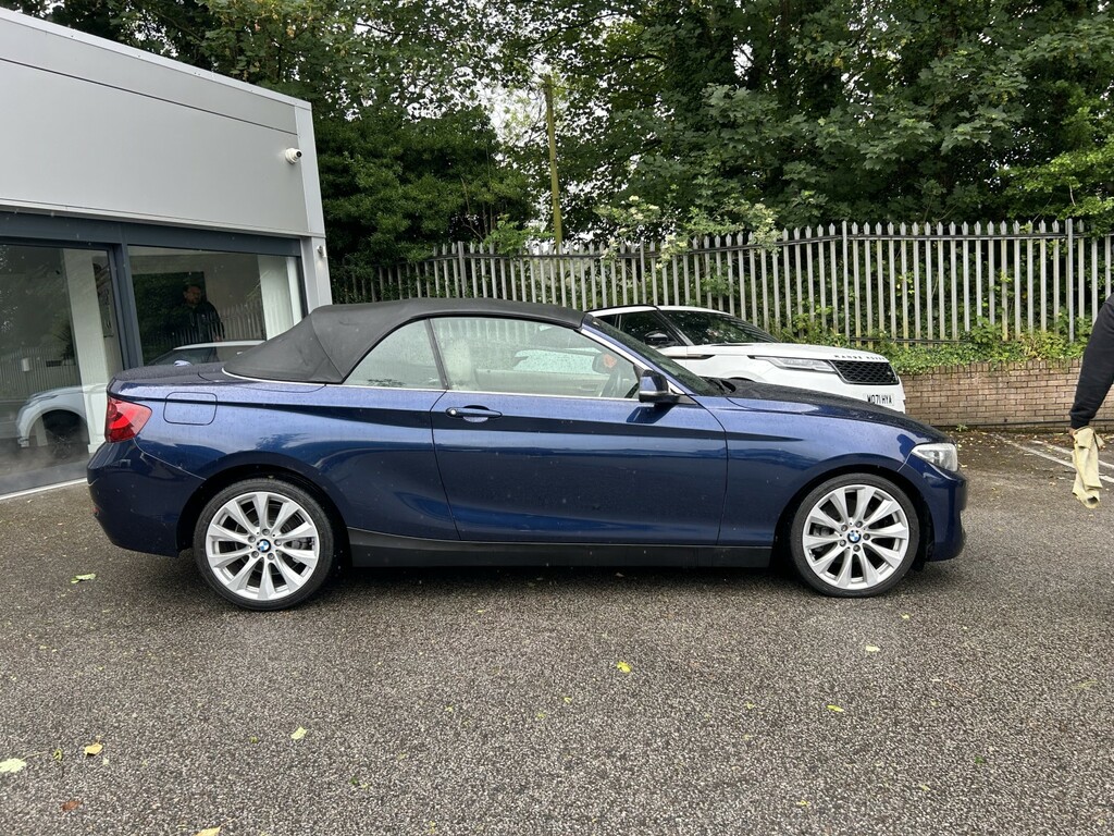 BMW 2 Series 2.0 220I Luxury Convertible Blue #6