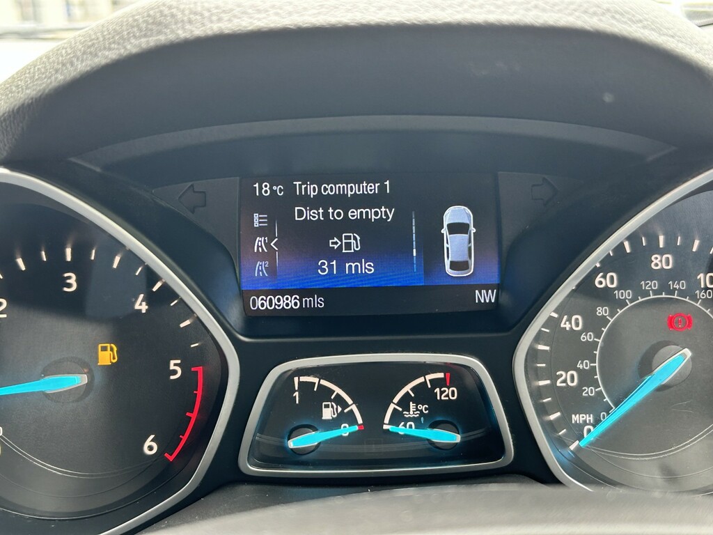 Ford Kuga Suv 2.0 Tdci Ecoblue St-line 2018 BC18TNU Grey #4