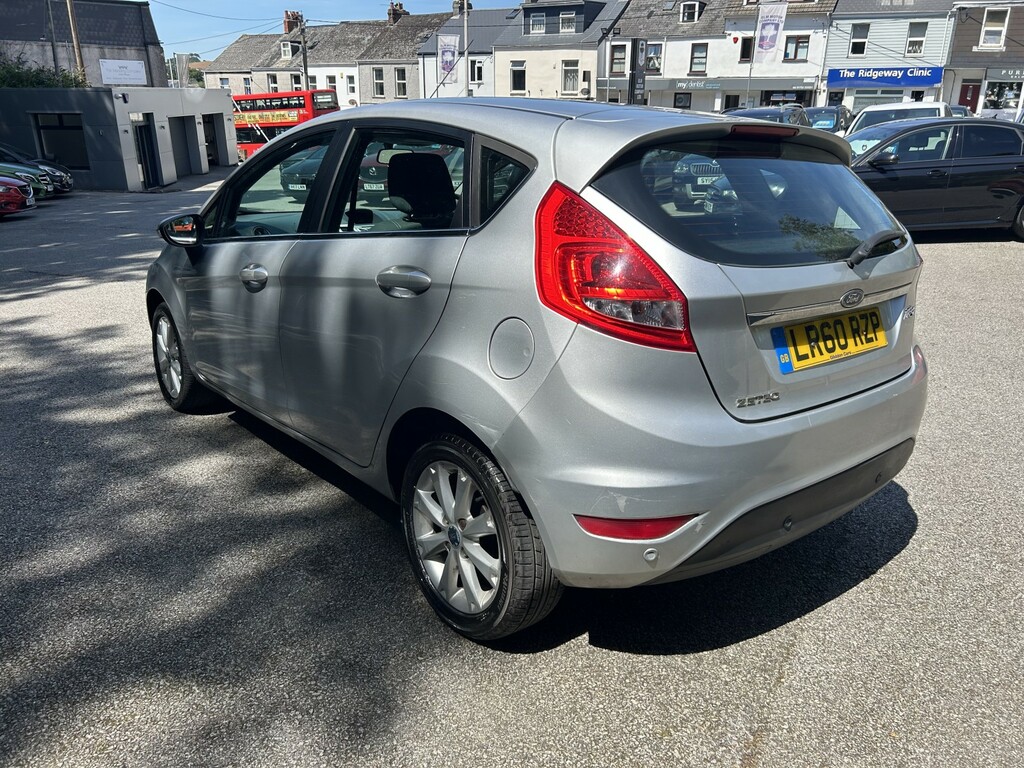 Ford Fiesta 2010 Ford Fiestanbsp1.4 Titanium 2 Keys Ule Red #10