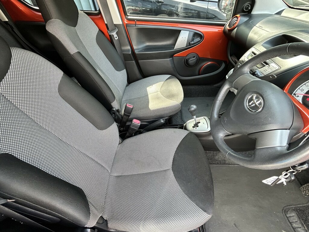Toyota Aygo Hatchback 1.0 Vvt-i Fire 2013 Orange #2