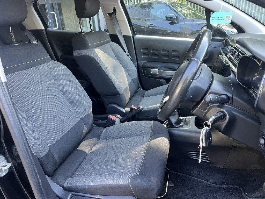 Citroen C3 1.2 Puretech Flair Black #2