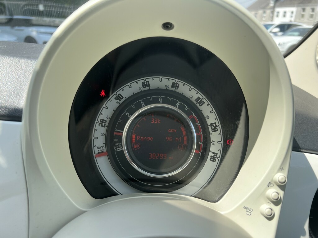 Fiat 500 Hatchback 1.2 500 My17 1.2 69Hp Lounge 2017 HV17VBU White #4