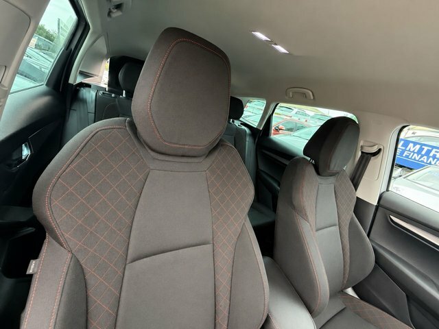 Skoda Karoq 1.0 Tsi Gpf Se Edition Suv Suv Man NG19VBP Silver #3